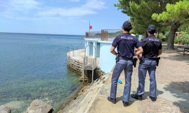 Potenziati i servizi di vigilanza estiva della Polizia di Stato a Barcola e lungo il litorale triestino