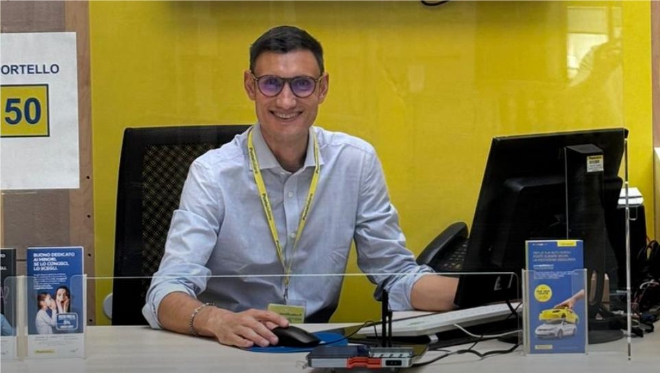 POSTE ITALIANE: LA STORIA DI DANIELE, OPERATORE COMMERCIALE CON LA PASSIONE PER LA FINANZA