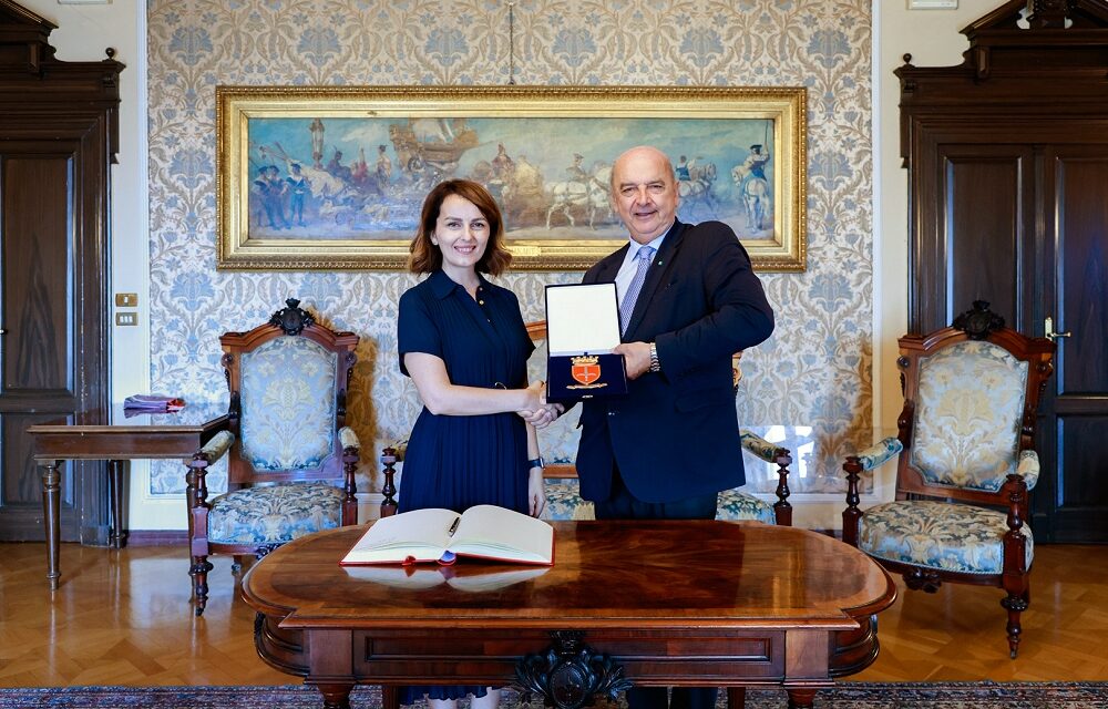 L’AMBASCIATRICE DEL KOSOVO IN ITALIA, NITA SHALA, È STATA RICEVUTA IN MUNICIPIO DAL SINDACO ROBERTO DIPIAZZA