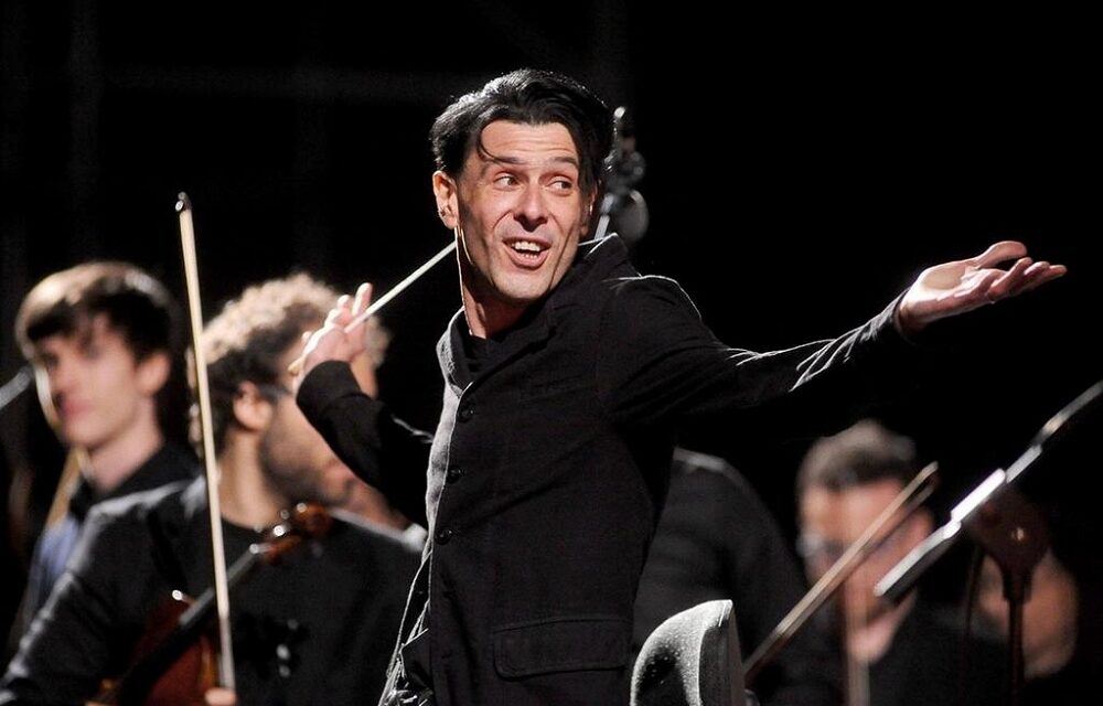 TRIESTE ESTATE 2025: IN PIAZZA VERDI L’OMAGGIO A EZIO BOSSO DEL TEATRO VERDI DI TRIESTE