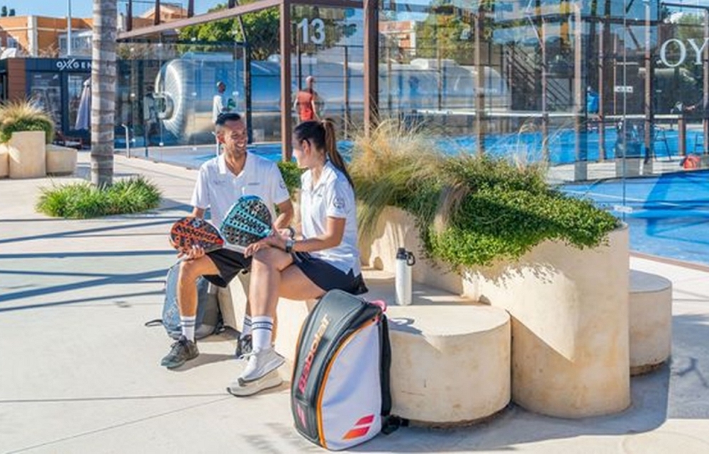 Sempre più single sui campi da padel: lo sport in costante ascesa è ora anche il nuovo cupido
