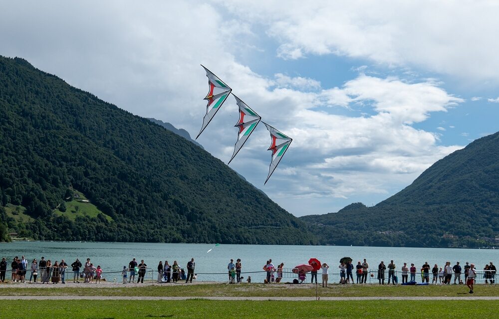 DUE GIORNI SPETTACOLO IN ALPAGO CON IL FESTIVAL DEGLI AQUILONI