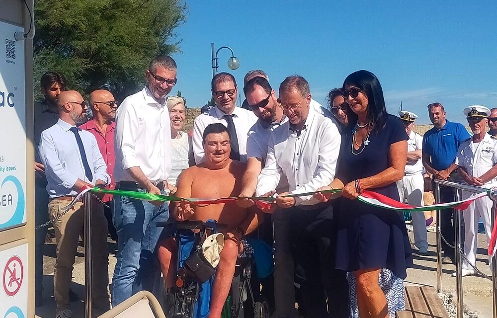 Inaugurato il primo accesso a mare per disabili a Muggia