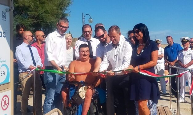 Inaugurato il primo accesso a mare per disabili a Muggia