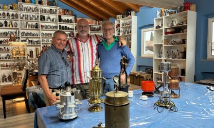 VISITA DELL’ASSOCIAZIONE MUSEO DEL CAFFÈ AL COLLEZIONISTA LUCIO DEL PICCOLO. PROGETTI DIDATTICI E UNA PROSSIMA MOSTRA A CAPODISTRIA