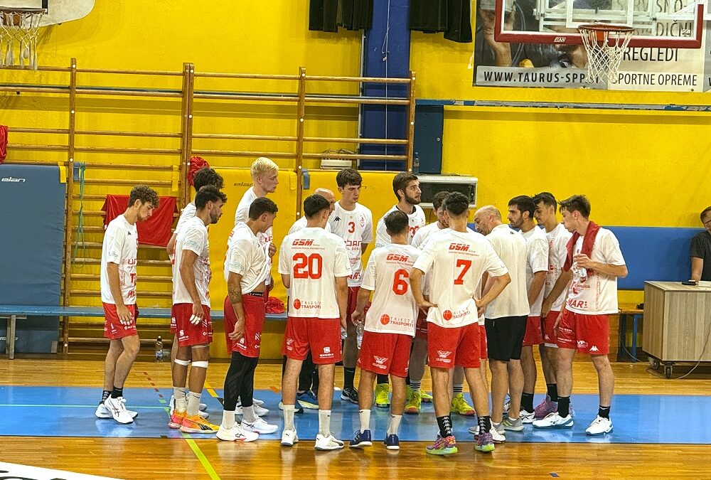 Pallamano Trieste 1970: I BIANCOROSSI CEDONO IN AMICHEVOLE AD AIDUSSINA