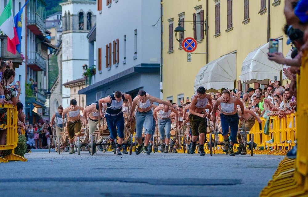 IL PALIO TORNA A PALUZZA! LA CONTRADA DI SOMAVILE VINCE IL PALIO DAS CJAROGIULES 2025