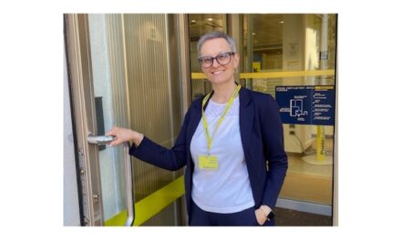 POSTE ITALIANE: ERICA GALLINA LA DIRETTRICE DELL’UFFICIO POSTALE DI TARVISIO TRA TURISTI, NATURA E PAESAGGI MOZZAFIATO