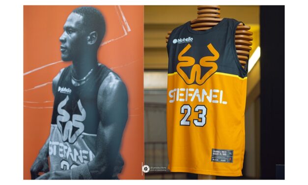 AL PALASPORT DI CHIARBOLA IL SINDACO HA SCOPERTO LA TARGA CELEBRATIVA DEL 40° ANNIVERSARIO DELLA STORICA PARTITA DI MICHAEL JORDAN A TRIESTE DURANTE LA QUALE IL FUORICLASSE AMERICANO FRANTUMÒ IL TABELLONE DEL PALASPORT DI CHIARBOLA