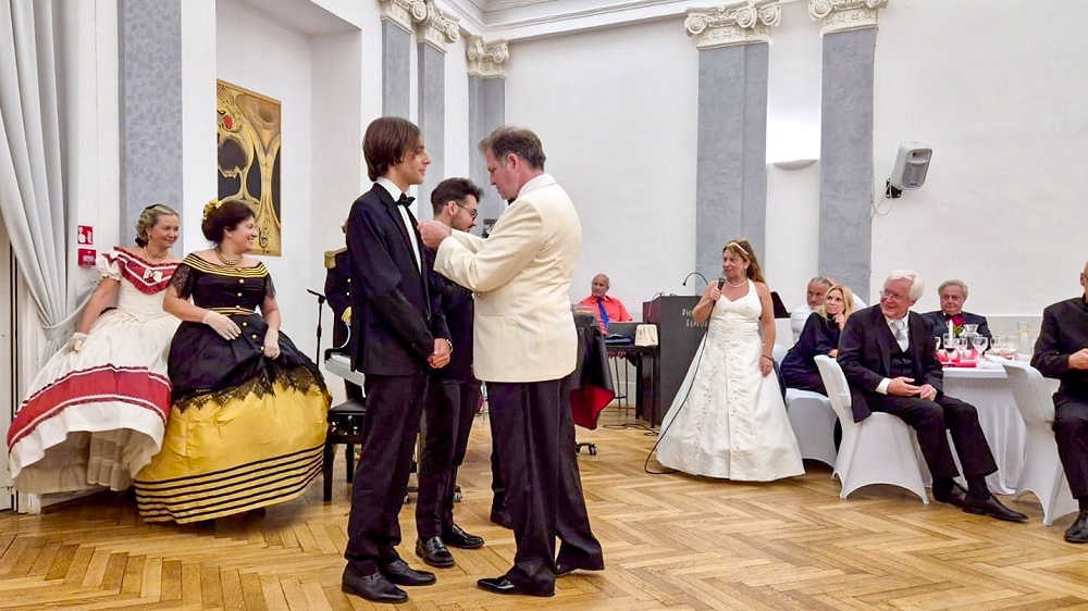 Il fotografo e attivista friulano Aran Cosentino vince due premi a Trieste: “Giovane Eccellenza” e “Austria Imperialis”