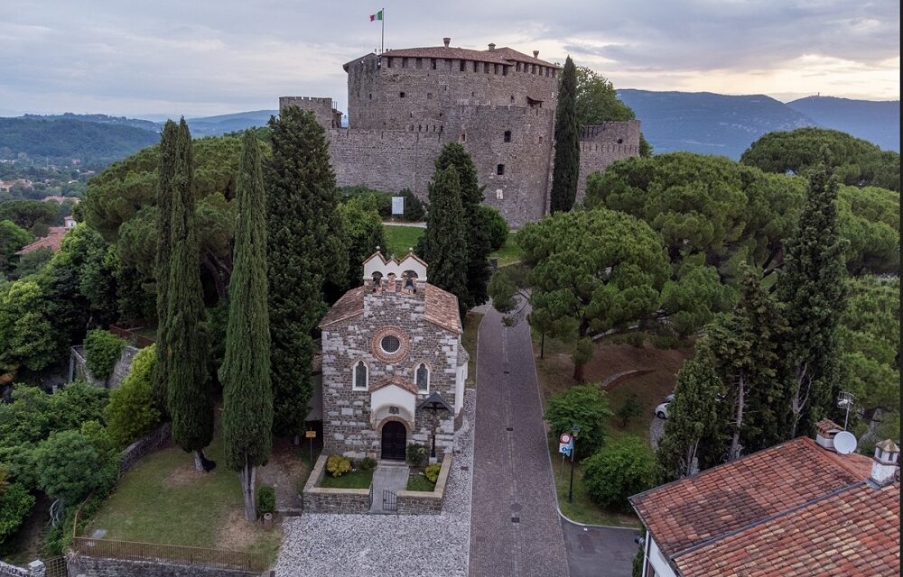 A BORGO CASTELLO UN AUTUNNO DI CULTURA E CREATIVITÀ TRA ARTE, CINEMA, MODA E TEATRO