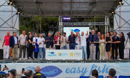 Easy Fish 2025 ha aperto ufficialmente i battenti: quattro giorni di eccellenze culinarie che trasformano Lignano Sabbiadoro nella capitale del gusto