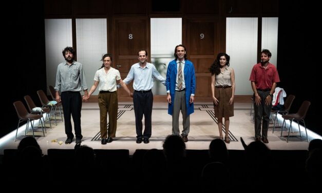 ArtistiAssociati – Centro di Produzione Teatrale: debutta l’ultima produzione “Breve enciclopedia delle porte” de I Gordi