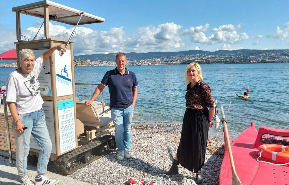Accesso a mare disabili Muggia: bilancio del servizio e termine della stagione
