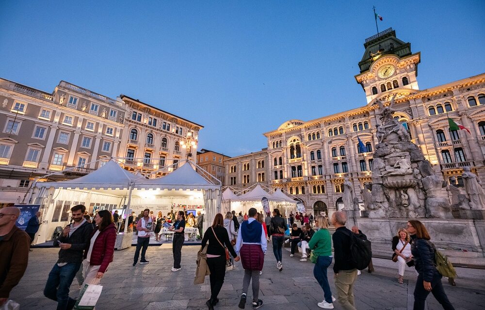300 ricercatori in piazza e 40 partner per il pienone della Notte dei Ricercatori a Trieste