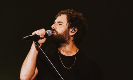 Tommaso Paradiso arriva alla Kioene Arena di Padova