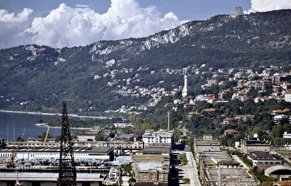 SABATO 20 SETTEMBRE ALLE 11 RITROVO DAVANTI AL MAGAZZINO 26 PER PASSEGGIATA ALLA SCOPERTA DELLA STORIA DI PORTO VECCHIO-PORTO VIVO