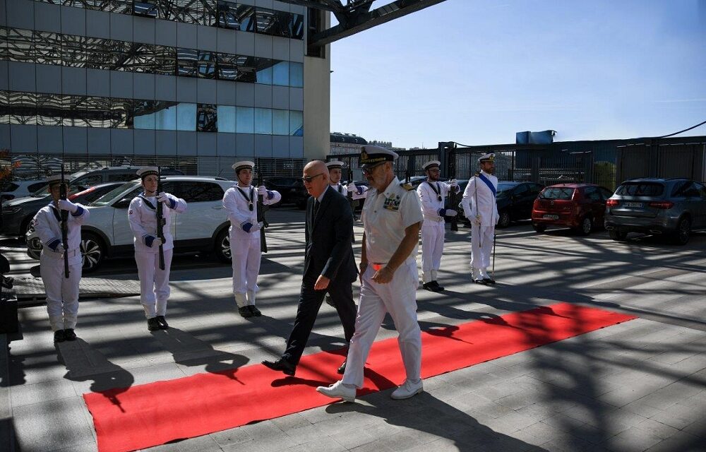 IL PREFETTO DI TRIESTE DOTT. GIUSEPPE PETRONZI VISITA LA GUARDIA COSTIERA DI TRIESTE