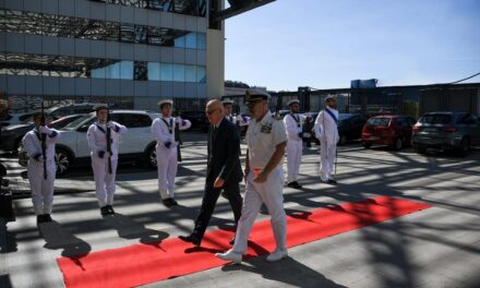 IL PREFETTO DI TRIESTE DOTT. GIUSEPPE PETRONZI VISITA LA GUARDIA COSTIERA DI TRIESTE