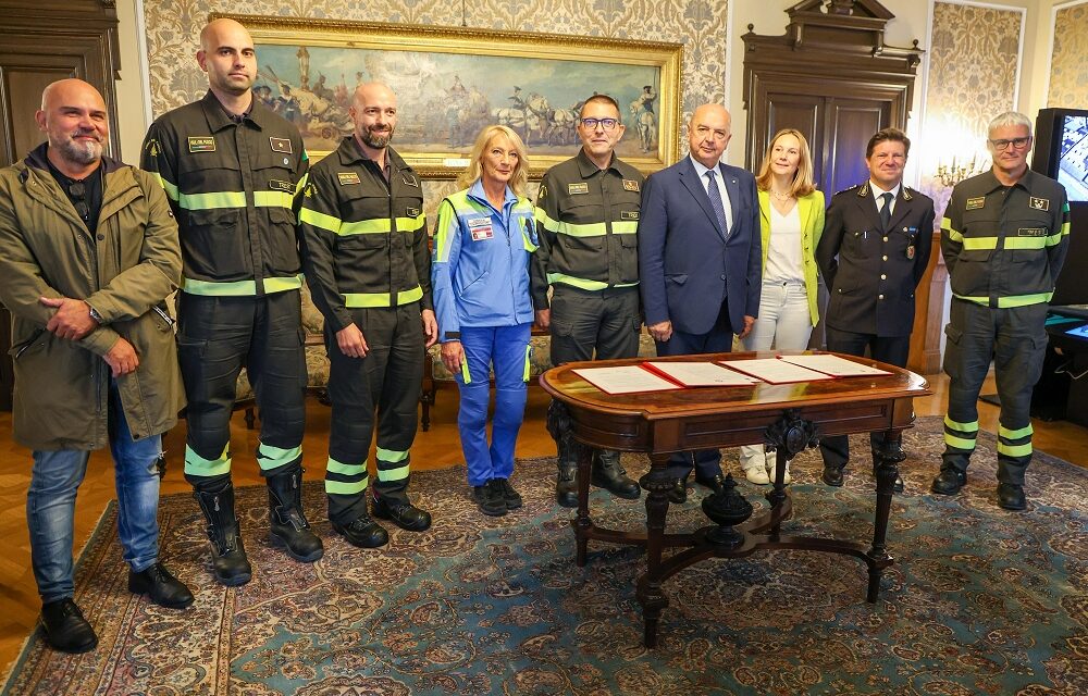 PRESENTATO IL PROTOCOLLO OPERATIVO TRA IL GRUPPO COMUNALE DI PROTEZIONE CIVILE E I VIGILI DEL FUOCO