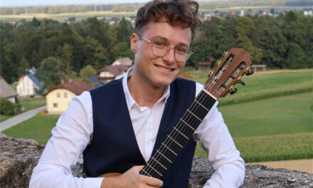 “Leon Ravnikar” alla chitarra classica per l’ultimo concerto della rassegna “Musica a 4 Stelle” di Grado