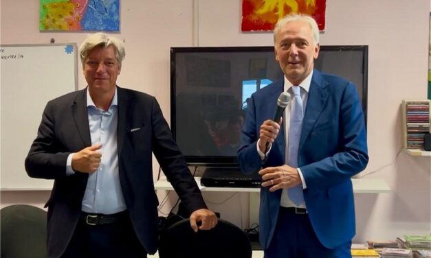 INAUGURATA AL TERMINE DEI LAVORI DI RISTRUTTURAZIONE LA RESIDENZA CAMPANELLE E SCOPERTO IL MURALE “L’ALBERO DELLA VITA”