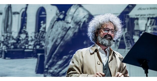 LA PREMIÈRE DI STAGIONE DE “IL ROSSETTI”, CON UNO SPETTACOLO DI VALENZA STORICA E SENTITA DAL PUBBLICO GIULIANO: “TRIESTE 1954” CON SIMONE CRISTICCHI PER LA REGIA DI PAOLO VALERIO