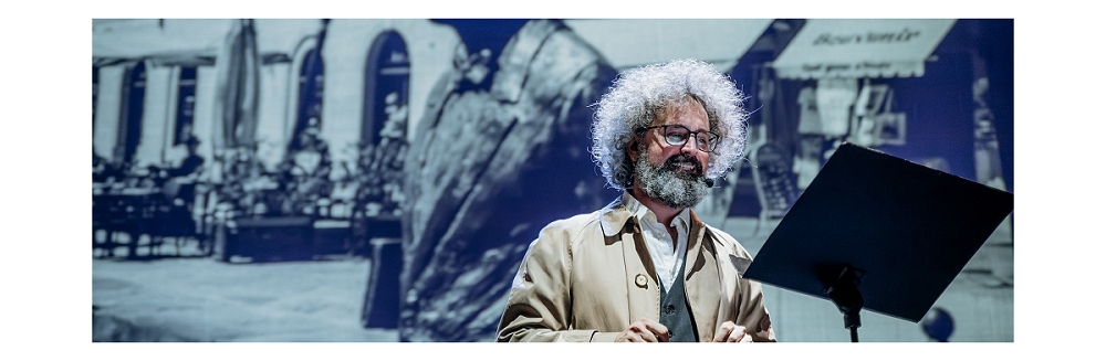 LA PREMIÈRE DI STAGIONE DE “IL ROSSETTI”, CON UNO SPETTACOLO DI VALENZA STORICA E SENTITA DAL PUBBLICO GIULIANO: “TRIESTE 1954” CON SIMONE CRISTICCHI PER LA REGIA DI PAOLO VALERIO