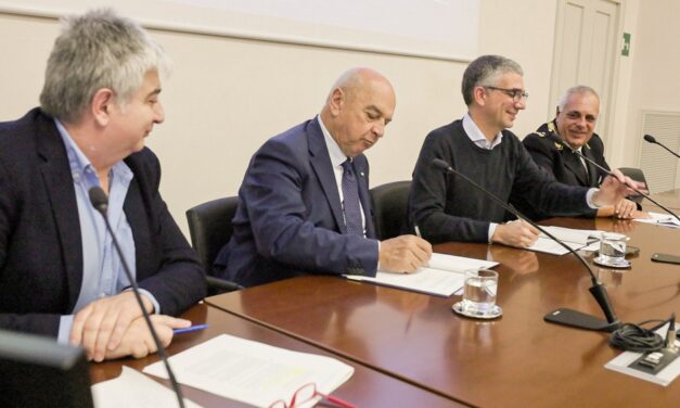 FIRMATO L’ACCORDO TRA COMUNE DI TRIESTE E REGIONE FVG PER IL COORDINAMENTO DELLA POLIZIA LOCALE SU TUTTO IL TERRITORIO REGIONALE