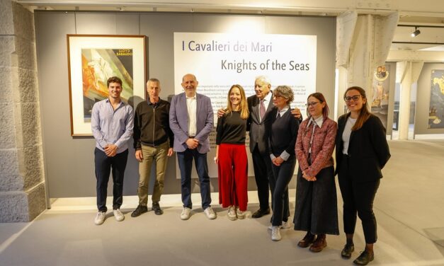 PRESENTATA LA MOSTRA “I CAVALIERI DEI MARI” CHE SARA’ ALLESTITA NELLA SALA NATHAN DEL MAGAZZINO 26 DI PORTO VECCHIO – PORTO VIVO