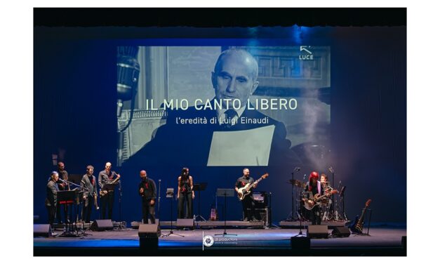 Popsophia e Fondazione Einaudi hanno portato in scena lo spettacolo “Il mio canto libero”