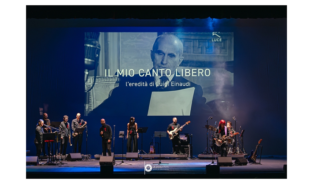 Popsophia e Fondazione Einaudi hanno portato in scena lo spettacolo “Il mio canto libero”