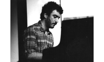 LUCA FLORES, IL SILENZIO E LA LUCE DEL JAZZ: A SACILE IL RITRATTO DI UN GENIO FRAGILE