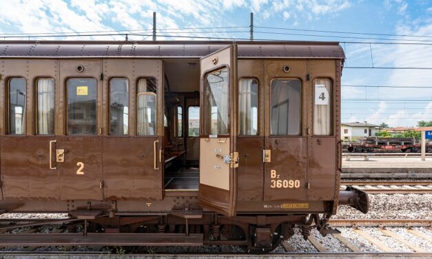 Treni storici: a ottobre ancora appuntamenti sulle carrozze d’epoca