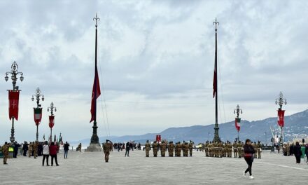 “SETTIMANA DEL CAPPELLO ALPINO”: STAMATTINA IN PIAZZA DELL’UNITÀ D’ITALIA SI È TENUTA LA CERIMONIA DELL’ALZABANDIERA CON LA SUCCESSIVA DEPOSIZIONE DI UNA CORONA COMMEMORATIVA AI CADUTI, NEL POMERIGGIO ALLE 15 È PREVISTA LA CONSEGNA DEL CAPPELLO CON LA PENNA ALLA PRESENZA DEL SINDACO  