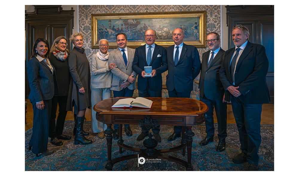 IL SINDACO ROBERTO DIPIAZZA HA CONFERITO IL SIGILLO TRECENTESCO DELLA CITTÀ DI TRIESTE A LE FONDAZIONI CASALI ETS