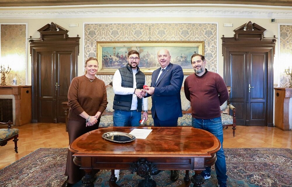 IL SINDACO ROBERTO DIPIAZZA E L’ASSESSORE ALLE POLITICHE DELLO SPORT ELISA LODI HANNO CONFERITO UN RICONOSCIMENTO ALL’A.S.D. TORNEO CITTÀ DI TRIESTE