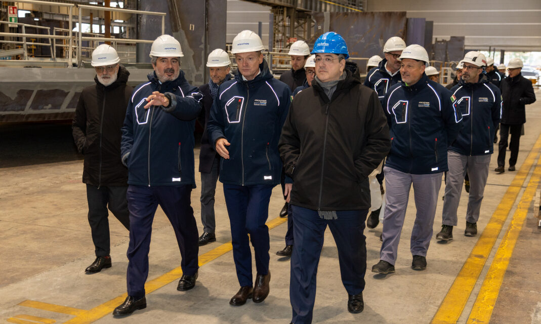 FINCANTIERI: VISITA DEL COMMISSARIO EUROPEO APOSTOLOS TZITZIKOSTAS AL CANTIERE DI MONFALCONE