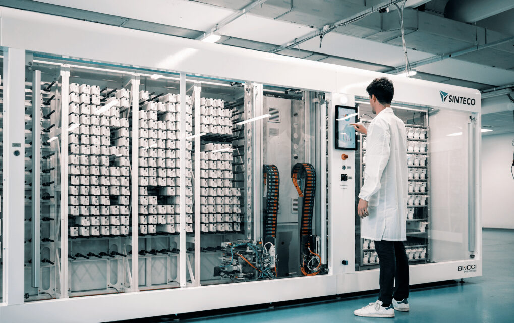 Quando la robotica salva vite e risorse: la rivoluzione di Sinteco nella gestione dei farmaci