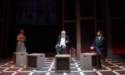 “Volevo essere Marlon Brando”: al Teatro Rossetti di Trieste l’opera autobiografica di Alessandro Haber