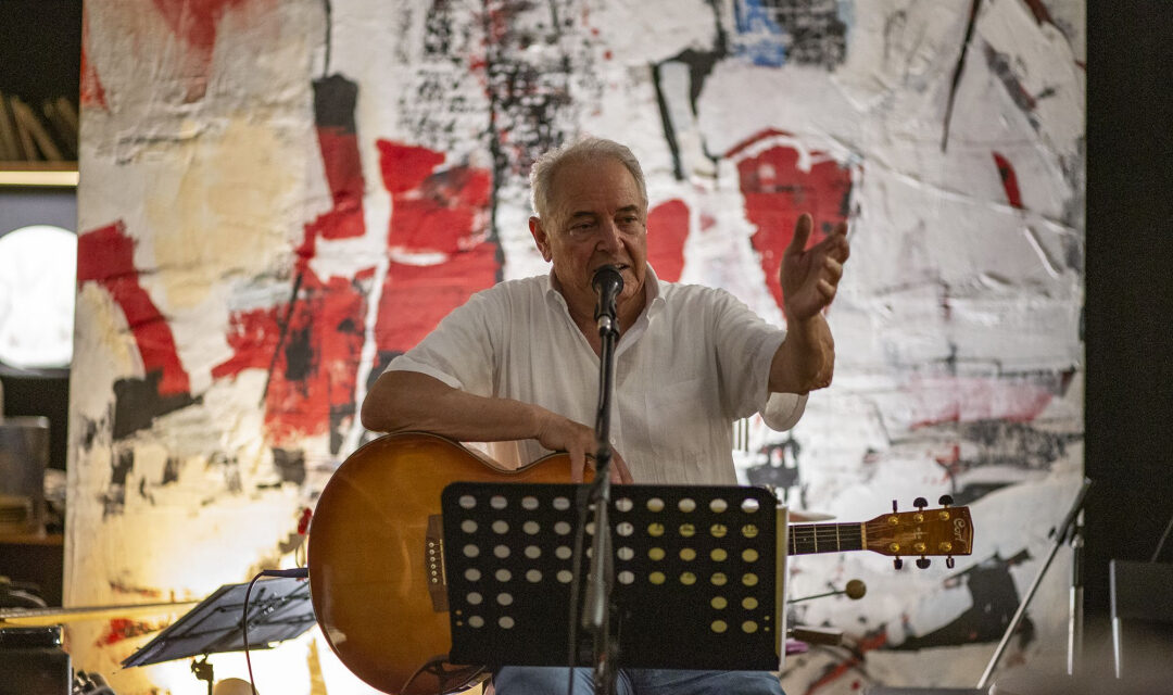 Dario Zampa a Talmassons con il nuovo spettacolo Crôs e croseris