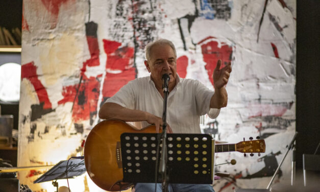 Dario Zampa a Talmassons con il nuovo spettacolo Crôs e croseris