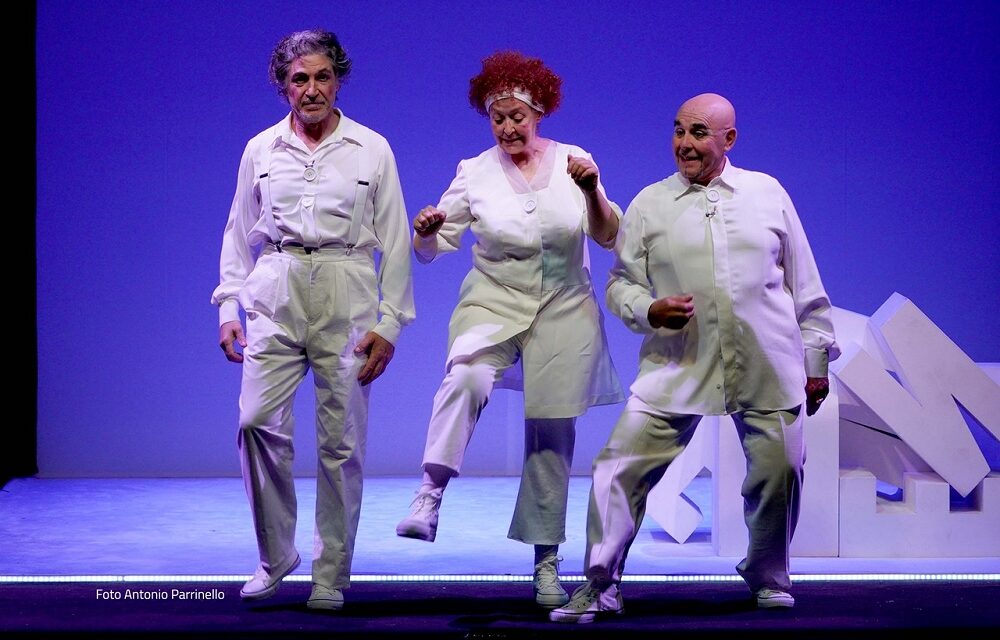 ESERCIZI DI STILE DI QUENEAU ALLA SALA BARTOLI DEL TEATRO ROSSETTI DI TRIESTE