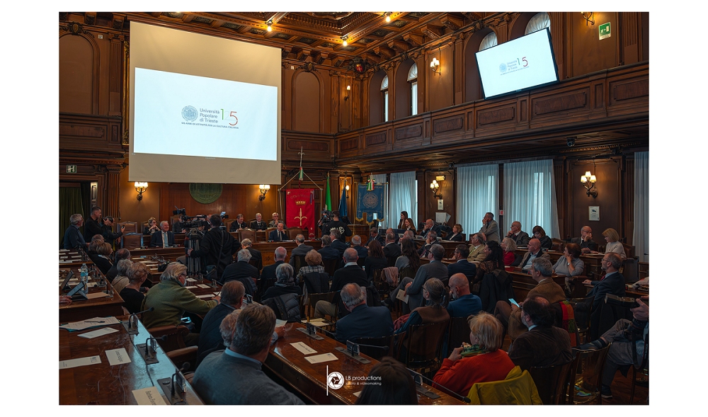 CELEBRATI NELLA SALA DEL CONSIGLIO COMUNALE I 125 ANNI DI ATTIVITÀ DELL’UNIVERSITÀ POPOLARE DI TRIESTE