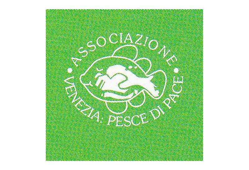 “Dipingiamo la Libertà a Venezia”: il primo quadro delle detenute è stato venduto a due dentisti