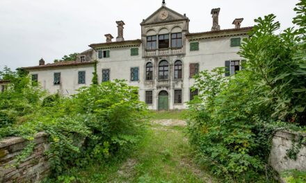 VILLA ANTONINI BELGRADO IN ABBANDONO: L’ASSOCIAZIONE CERVIGNANO NOSTRA LANCIA UN FORTE APPELLO AL CELERE AVVIO DI UN INTERVENTO DI RESTAURO FINANZIATO DAL 2021