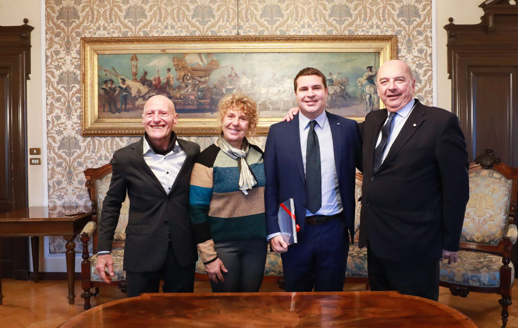 TIZIANO BERNARD,  TRIESTINO ELETTO MIGLIOR ISTRUTTORE DI VOLO DEGLI STATI UNITI D’AMERICA LA SCORSA PRIMAVERA, È STATO RICEVUTO DAL SINDACO