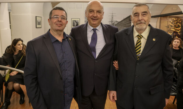 IL SINDACO HA PRESENTATO IN SALA BAZLEN ALLA PRESENZA DELL’AUTORE IL LIBRO “PIAZZE E MERCATI DELLA VECCHIA TRIESTE” DI ANTONIO PALADINI