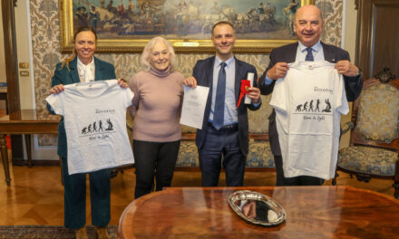 IL SINDACO HA CONSEGNATO UN RICONOSCIMENTO AL JUDO CLUB KEN OTANI IN OCCASIONE DEL 50º ANNIVERSARIO DI FONDAZIONE