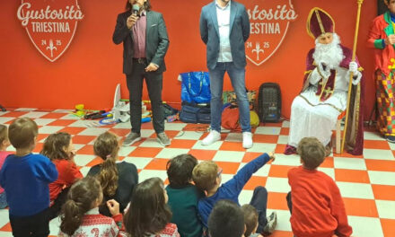 SAN NICOLO’ SI PRESENTA PUNTUALE CON I SUOI DONI PER I BAMBINI DELL’ARAC E DEL S.A.P.